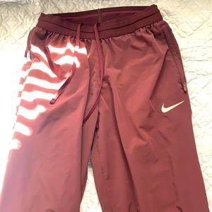 NIKE DriFit Joggers XS